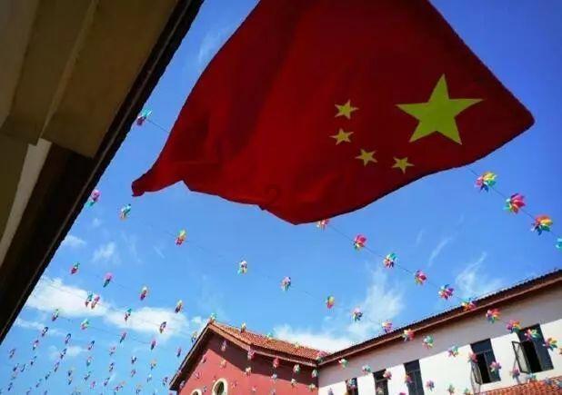 找周公解梦.梦见跟死人一起进棺材怎么解